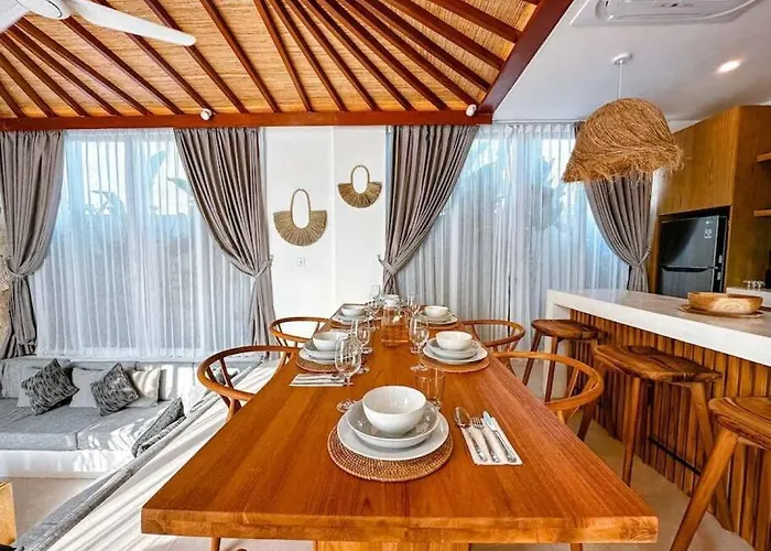 Villa Nakula - Architectural 3 Level 5 Mins To Canggu (Bali)